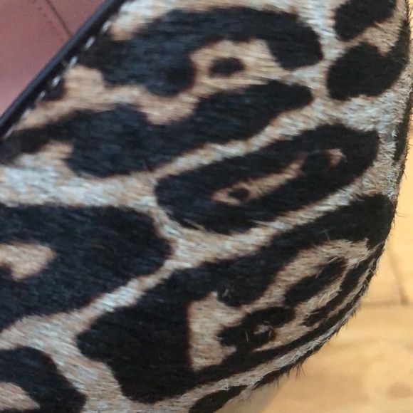 Taryn Rose Leopard print shoes. Size 8 1/2. Brown and tan open toe wedge. - Picture 7 of 7